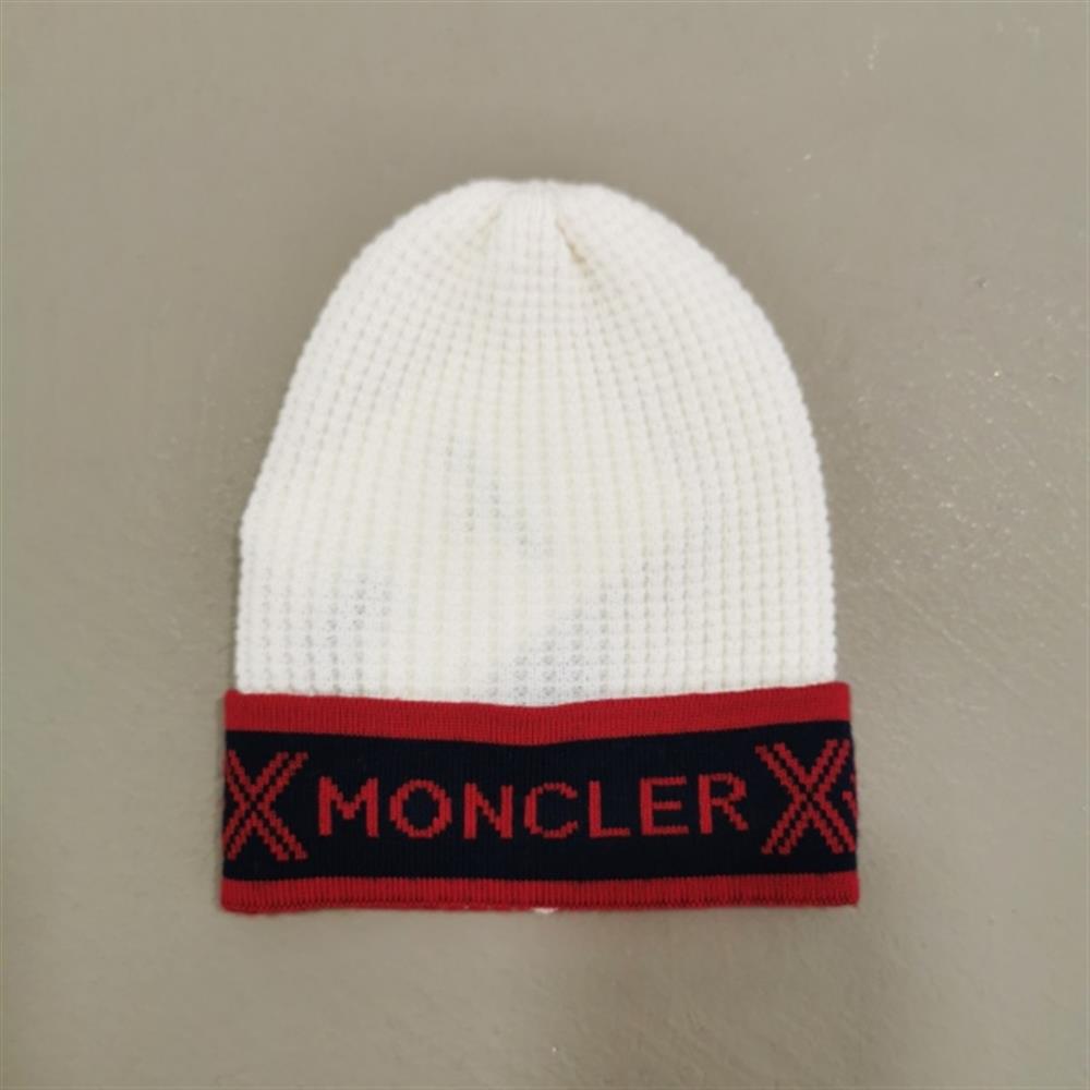 Moncler Berretto tricot color panna, rosso e blu - immagine 2