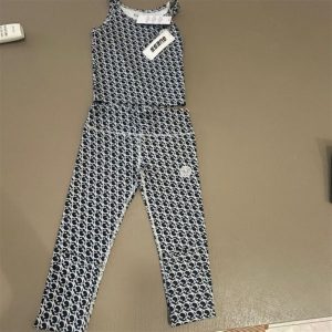 guess completo top e leggings