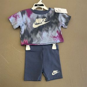 nike 2 pezzi t-shirt e short