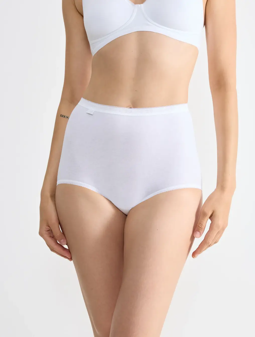 Slip donna marca Sloggi modello Maxi in cotone elasticizzato in confezione da 2 pezzi - immagine 3
