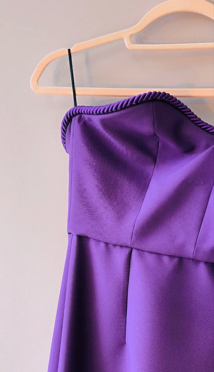 Abito Red Carpet Tubino Lungo viola scollo a cuore e spacco davanti - immagine 4