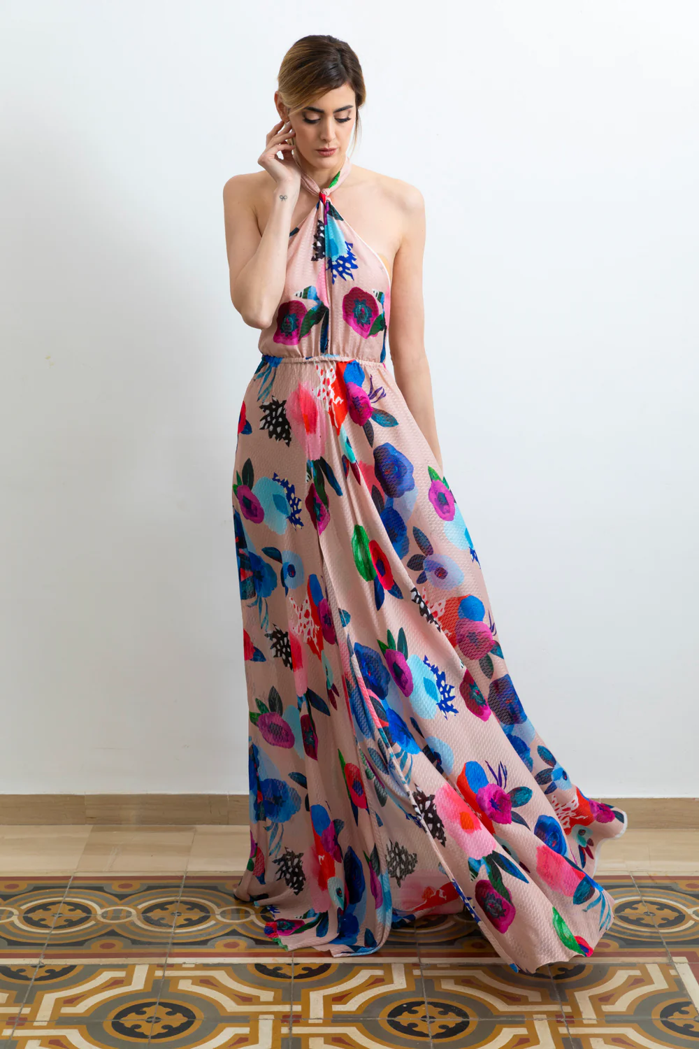 Abito Red Carpet Lungo con scollatura ad incrocio fantasia rosa