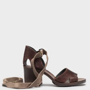 Sandalo Fiorentini + Baker ONICE