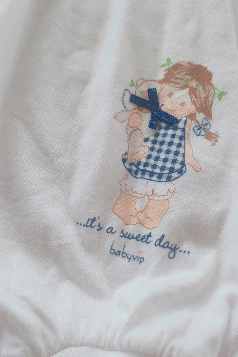 Pagliaccetto spalla larga in cotone con stampa - fiocchettini e pois - immagine 4