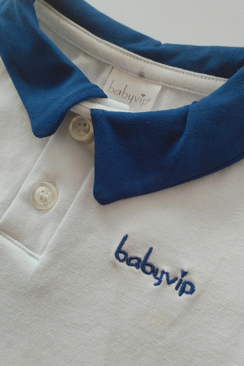 Pagliaccetto mezza manica in cotone elasticizzato con colletto e ricamo - immagine 3