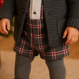 Bermuda in flanella a quadri con pencee bottoni applicati