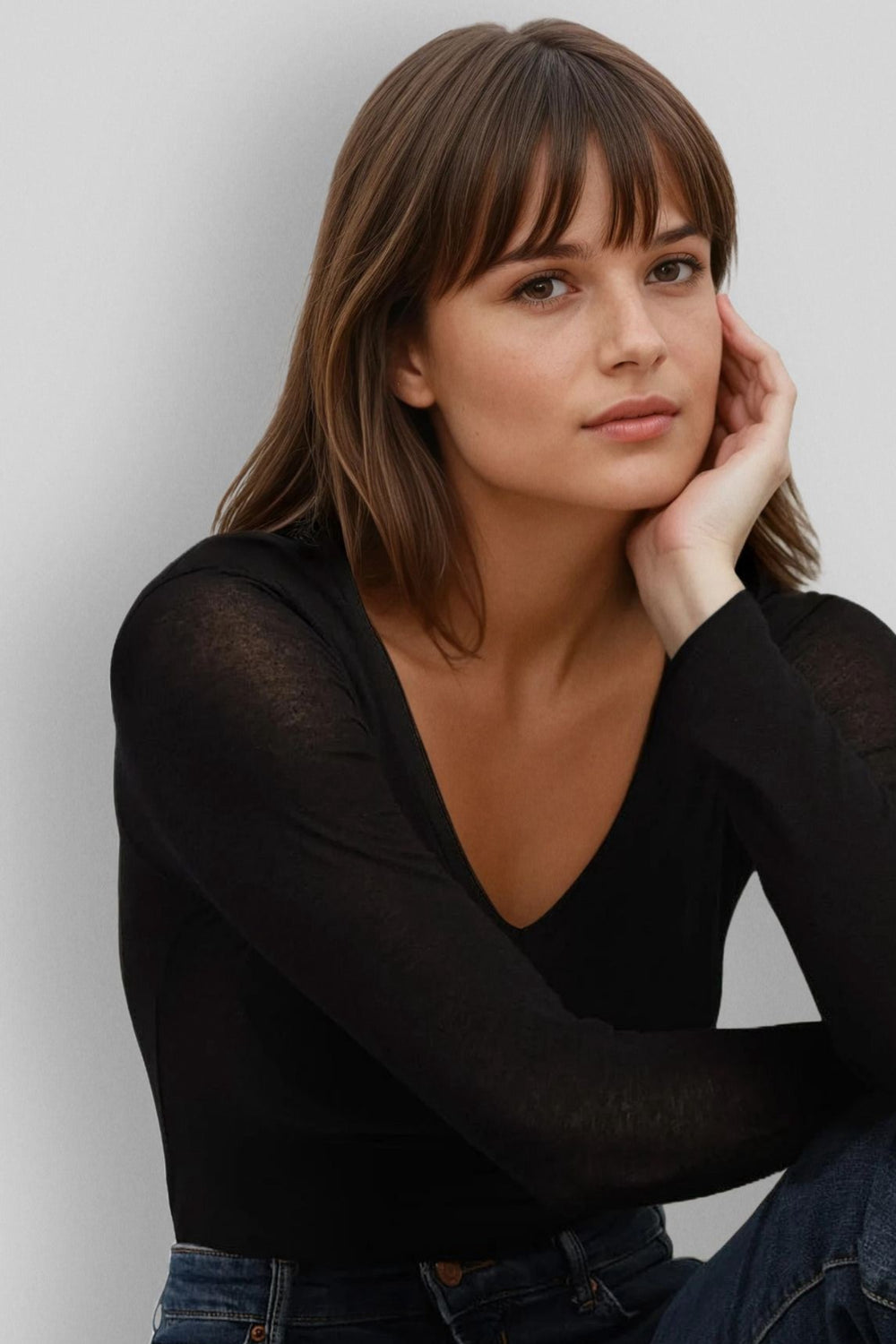 Maglia donna in cashmere marca Mysublime modello a maniche lunghe e scollo a V - immagine 4