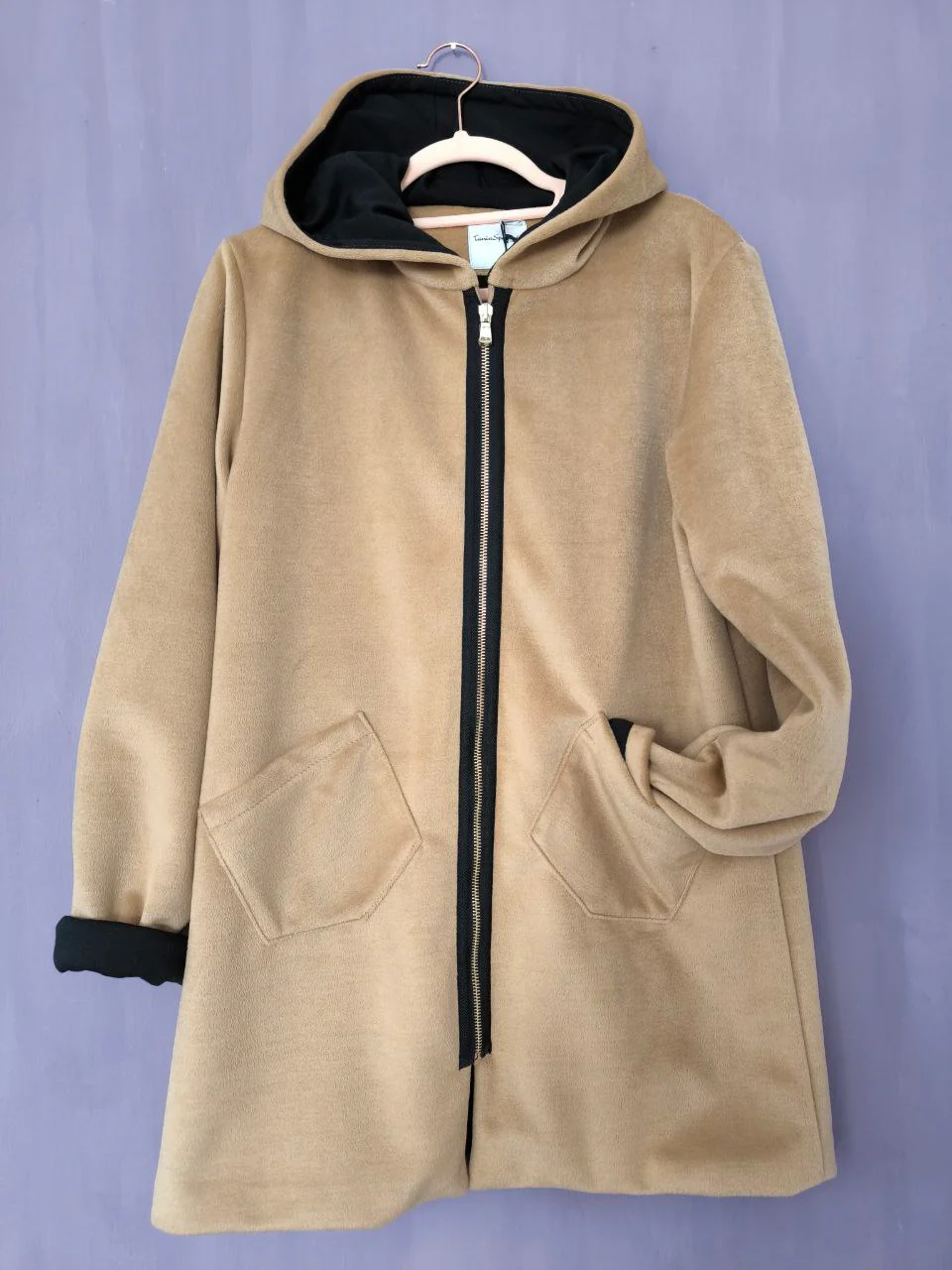 Cappotto chachemire con cappuccio bicolore nero - cammello - immagine 2