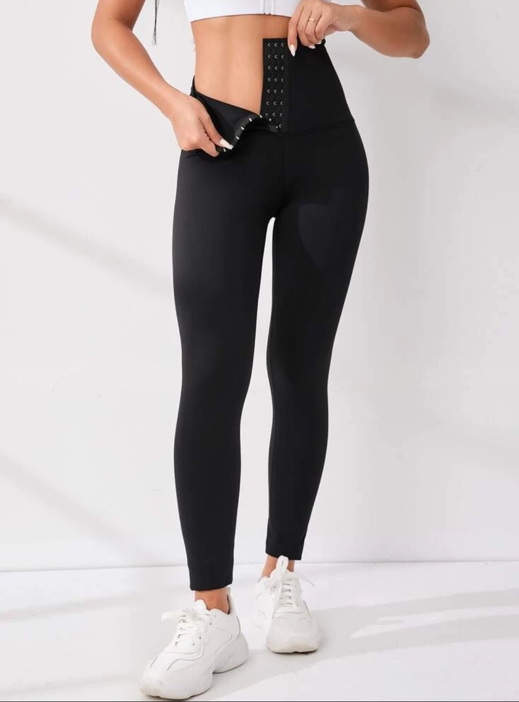 Leggins a vita alta con doppio effetto : contenitivo e push up - immagine 2