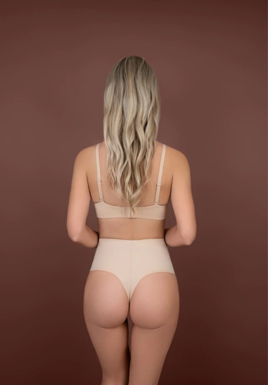 Reggiseno tridimensionale push up con scollo profondo - immagine 7