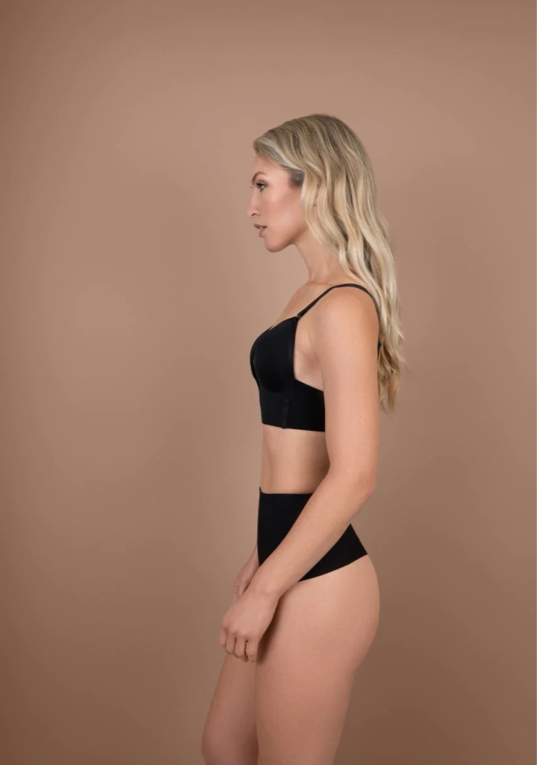 Reggiseno tridimensionale push up con scollo profondo - immagine 6