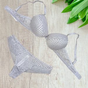Completino intimo marca Lormar con reggiseno push up in colore grigio ghiaccio solo taglia 4