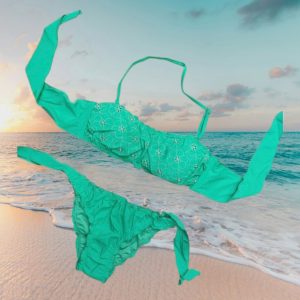 Bikini a fascia con pizzo San Gallo colore verde menta taglia 48/XXL