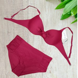 Costume donna due pezzi oversize modello in colore bordeaux in taglia 58/7XL