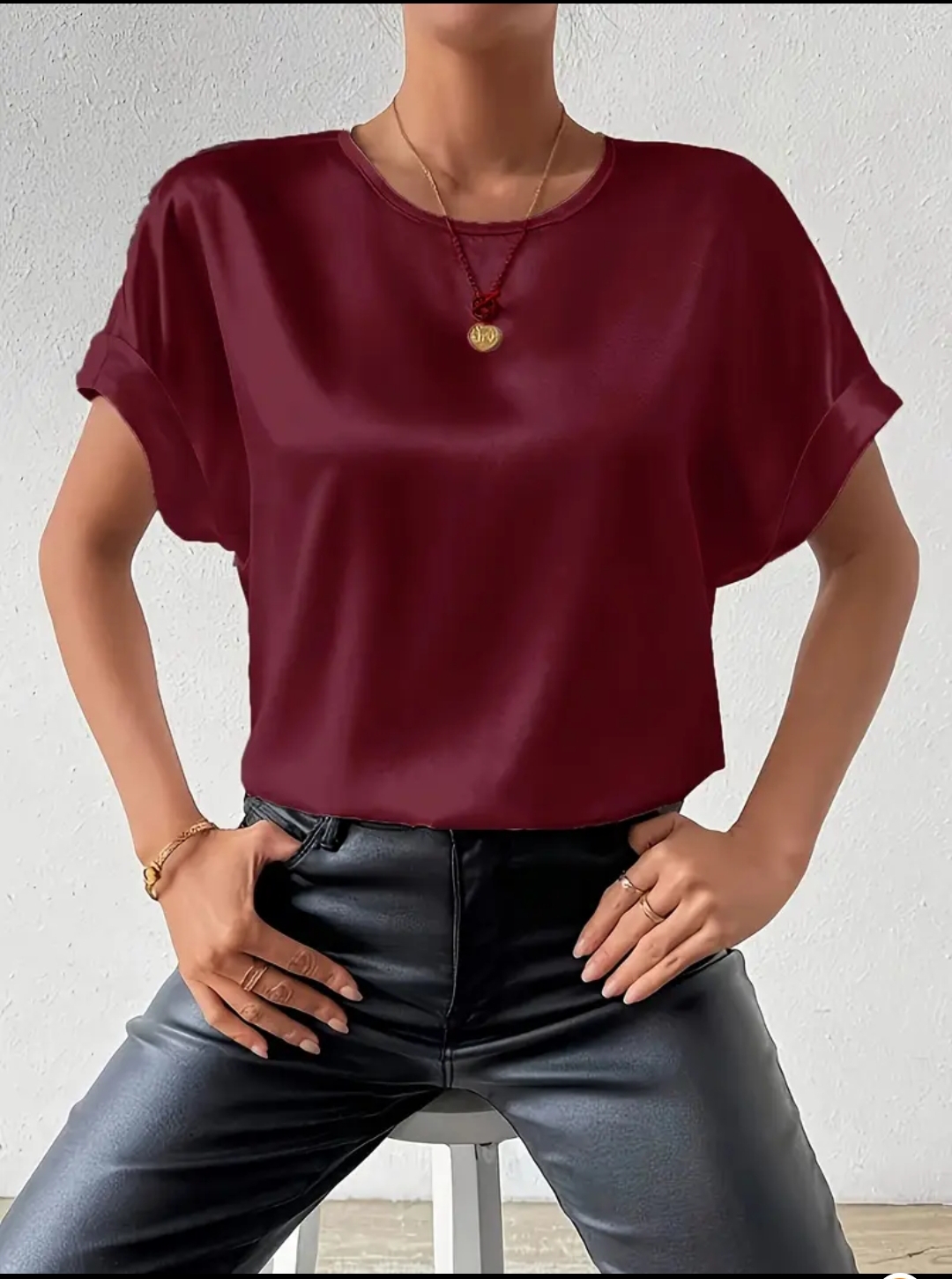 Maglia/Sottogiacca a mezza manica in morbido raso colore bordeaux - immagine 3
