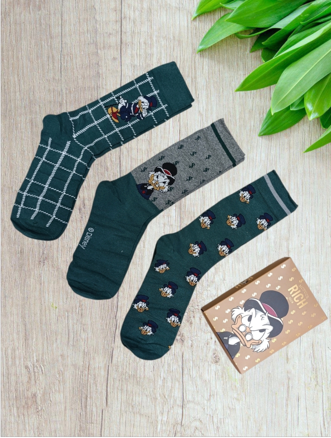 – Set Calzini marca Disney modello Paperon dé Paperoni – Comfort e Stile in Caldo Cotone - immagine 2
