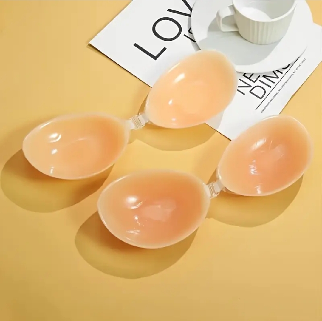 Coppe Adesive in Silicone: Sostegno Invisibile per Schiena e spalle Scoperte - immagine 7