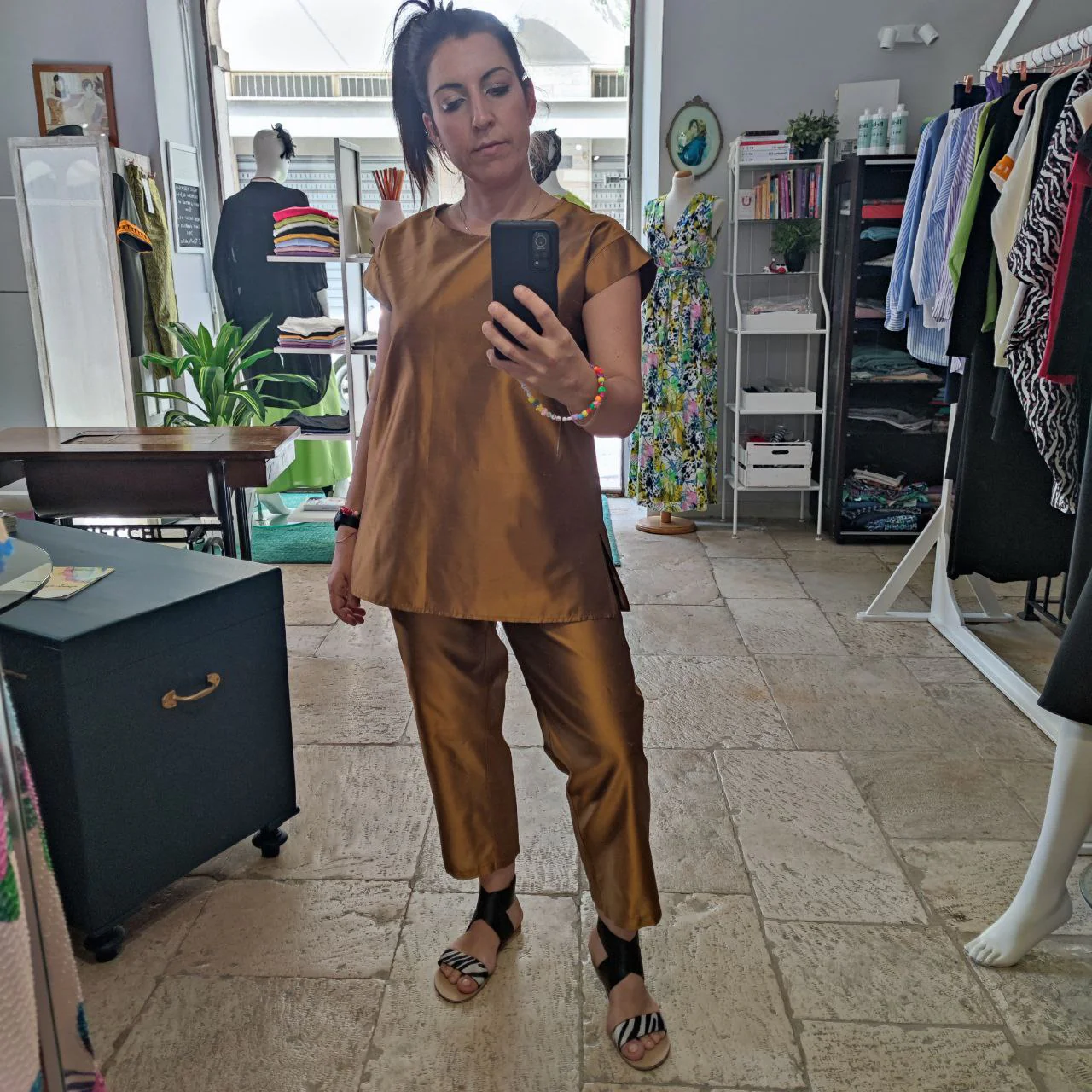 COMPLETO TIAKI SHANTUNG 100% SETA BRONZO - immagine 2