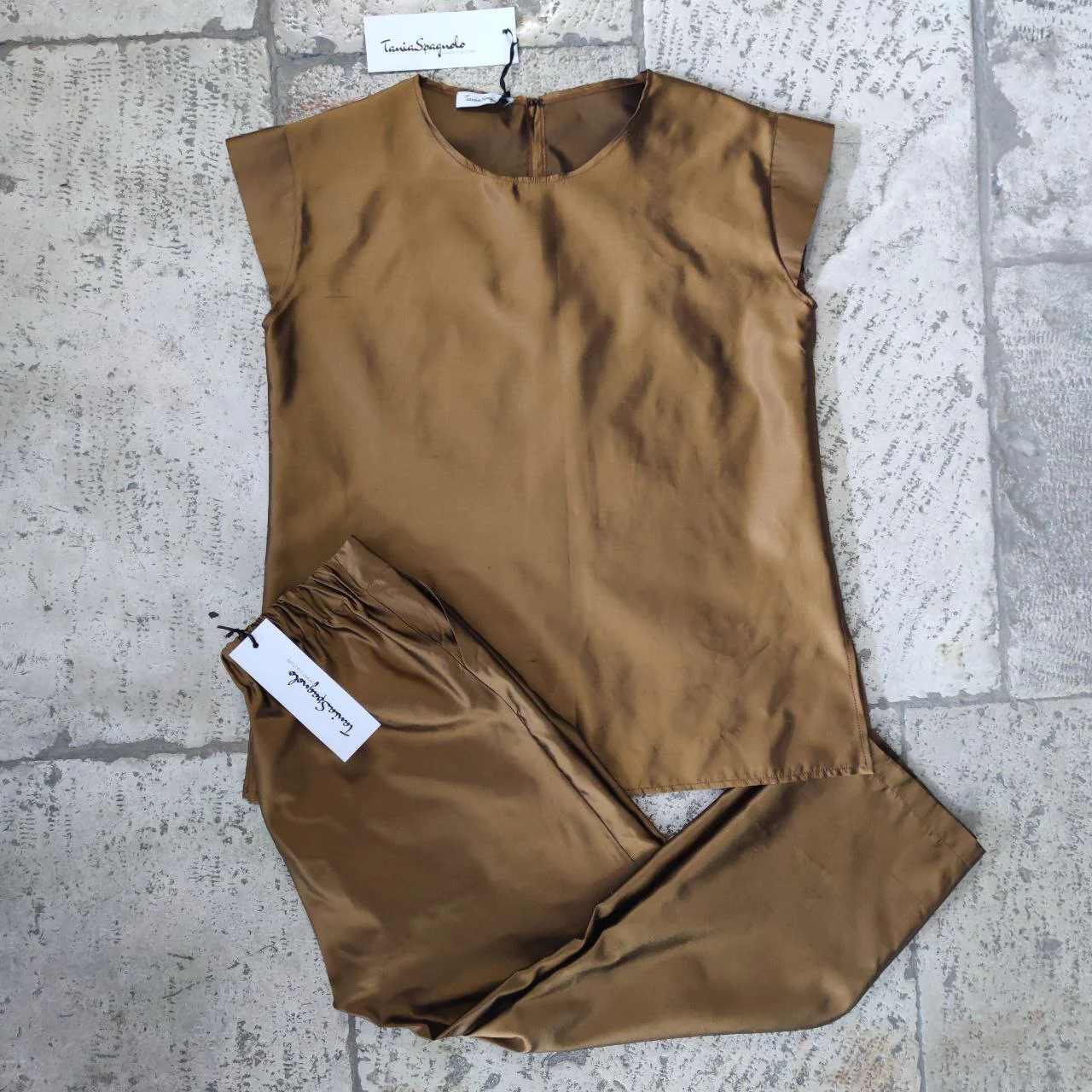COMPLETO TIAKI SHANTUNG 100% SETA BRONZO - immagine 5