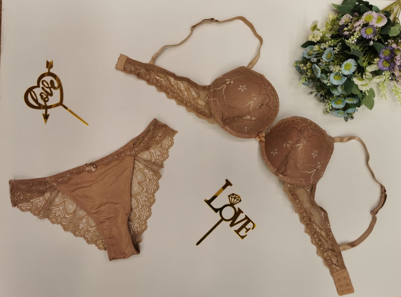 Completino intimo push up Love and Bra in pizzo e con slip brasiliana - immagine 3
