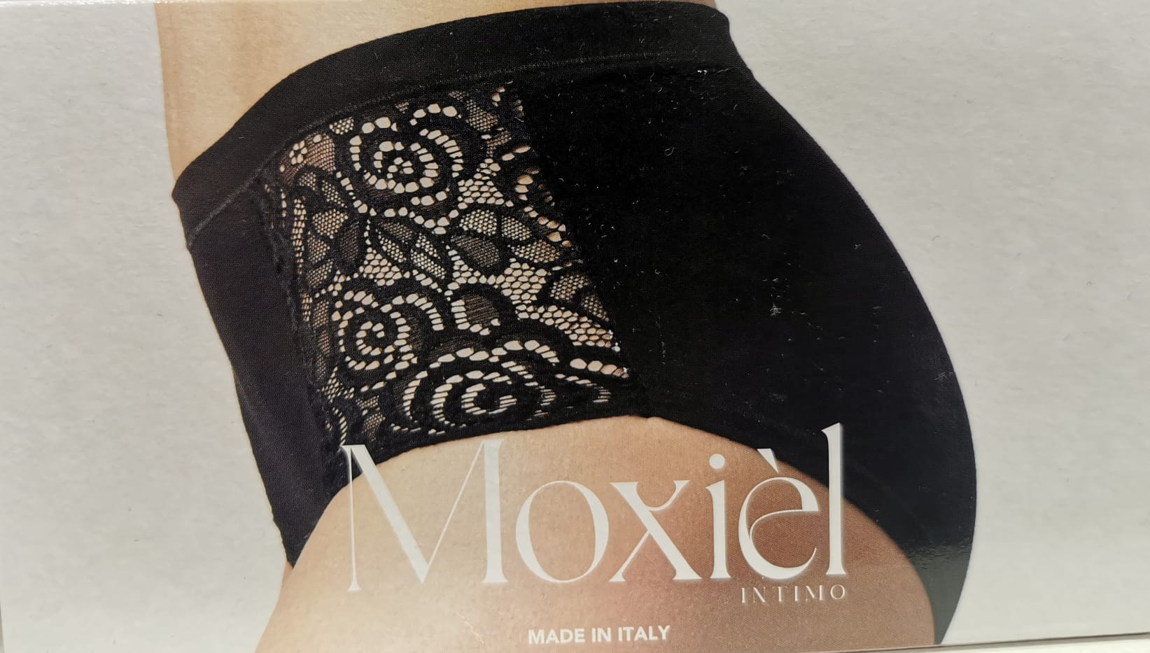 Slip maxi donna Moxièl in cotone elasticizzato con inserti di pizzo laterali in confezione da 4 pezzi - immagine 3