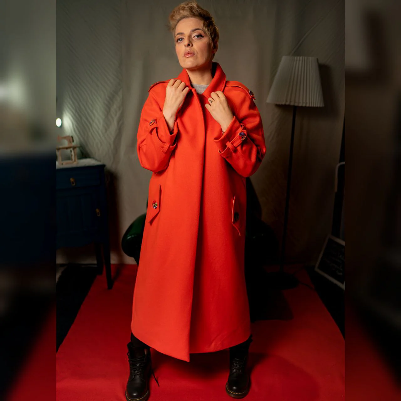 Cappotto arancione modello lungo con colletto - lana - immagine 8