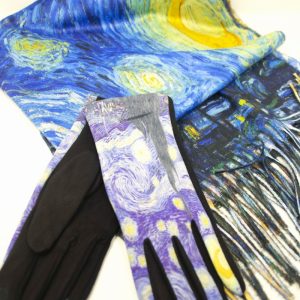 Completo d’autore sciarpa più guanti raffigurante il quadro “NOTTE STELLATA” di Vincent Van Gogh