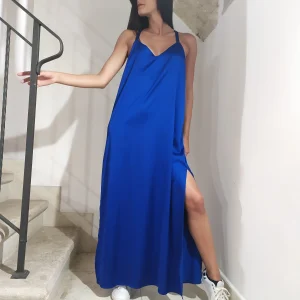 Abito in satin con spacchi e scollatura vogatore sul retro - Preordina