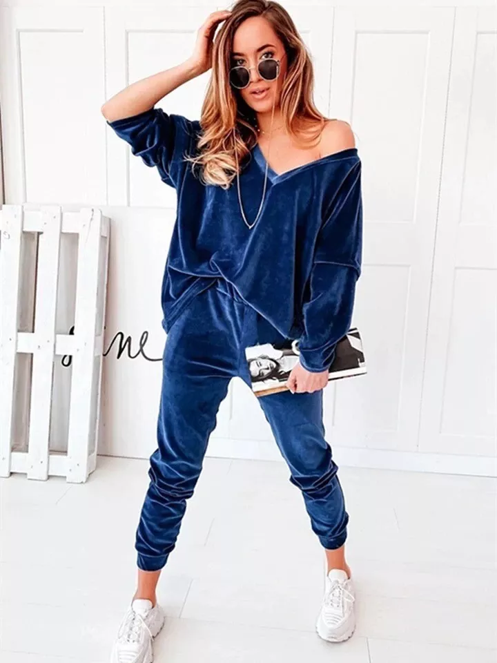 Tuta donna made in Italy in morbidissima ciniglia a scollo a V - immagine 5